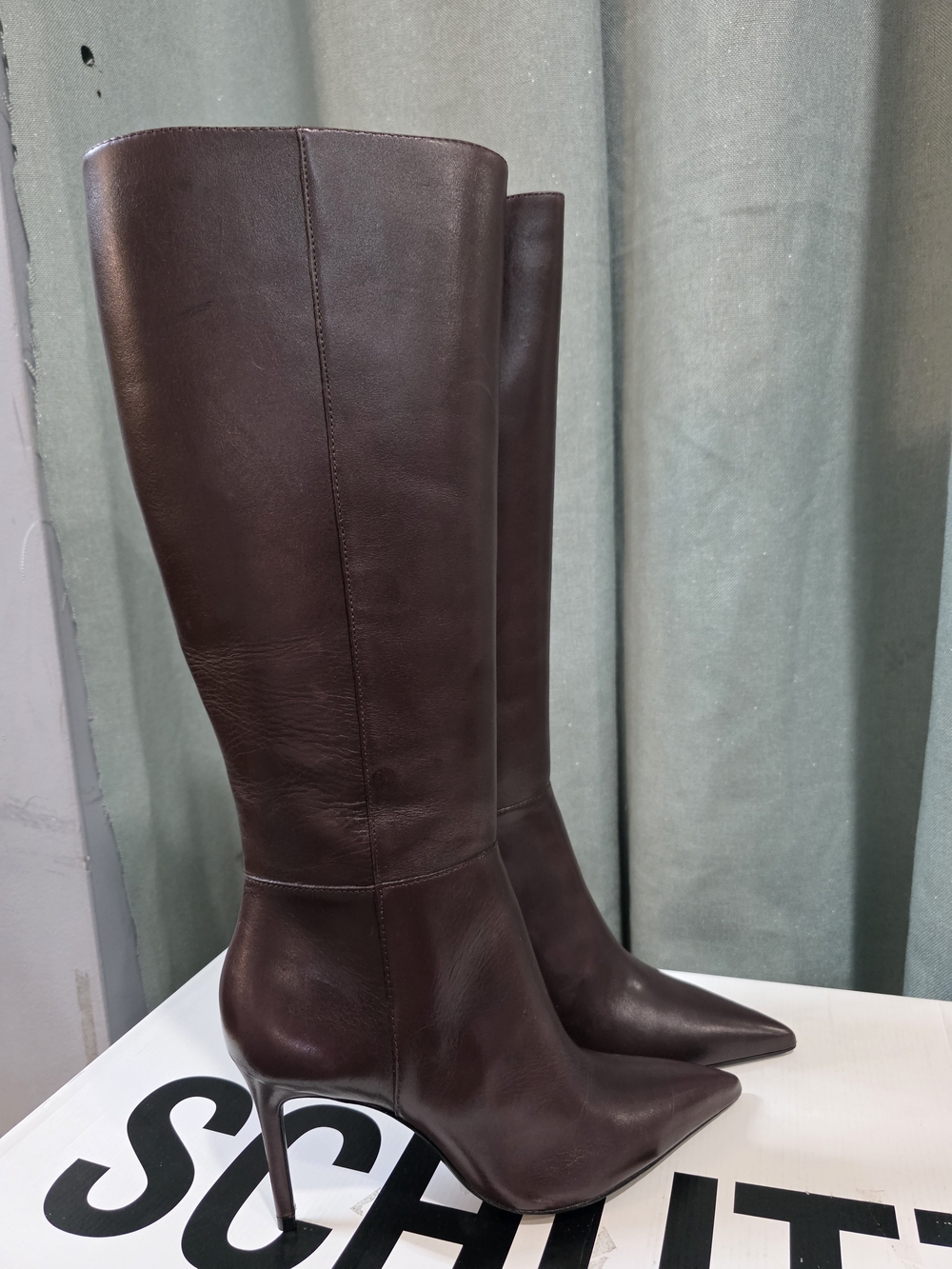 Women's Tall Pointed Leather Knee-High Boots - Dark Brown